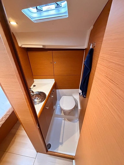 Jeanneau Sun Odyssey 409 - 2015 8 of 12