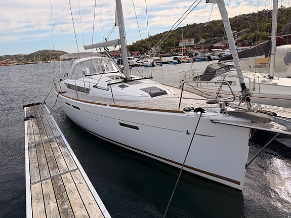 Jeanneau Sun Odyssey 409 - 2015 2 of 12