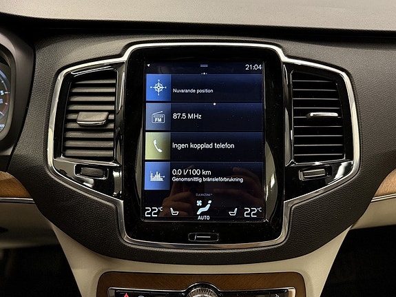 Volvo XC90 20 of 27
