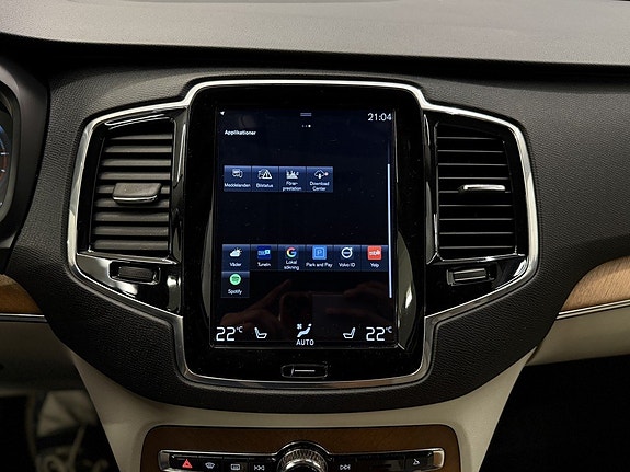 Volvo XC90 23 of 27