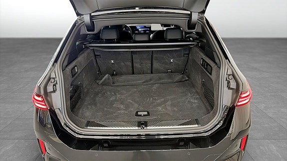 BMW 530e 10 of 13