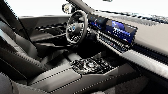 BMW 530e 3 of 13