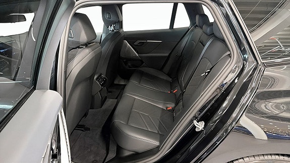 BMW 530e 5 of 13
