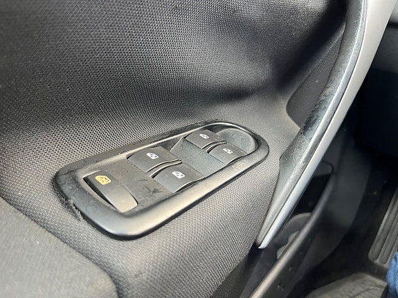 Renault Megane 18 of 23