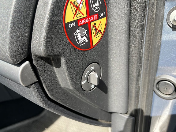 Renault Megane 13 of 23