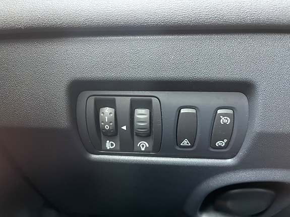 Renault Megane 17 of 23