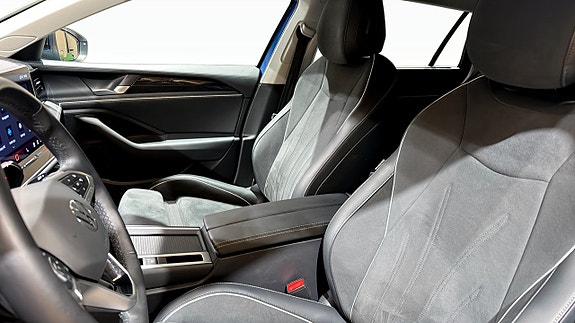 Volkswagen Passat 8 of 21
