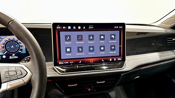 Volkswagen Passat 9 of 21