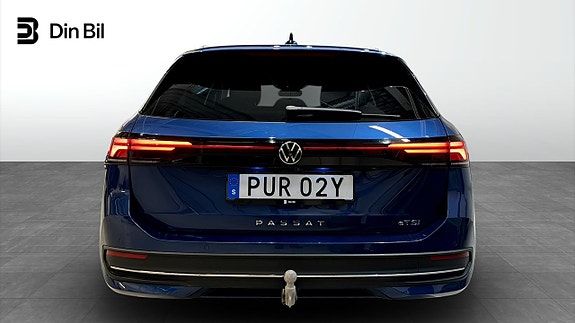 Volkswagen Passat 5 of 21