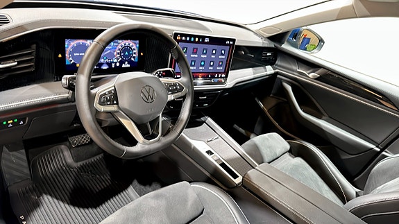 Volkswagen Passat 7 of 21