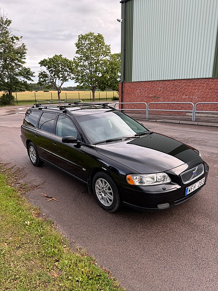 Volvo V70 6 of 11