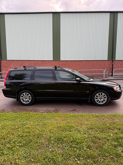 Volvo V70 5 of 11