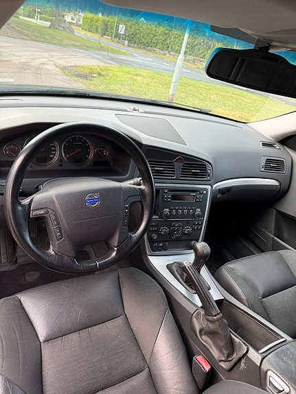 Volvo V70 10 of 11