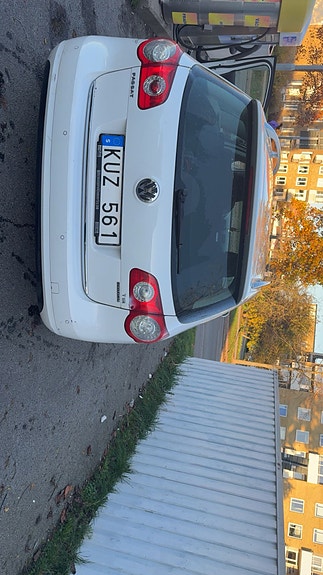 Volkswagen Passat 3 of 5