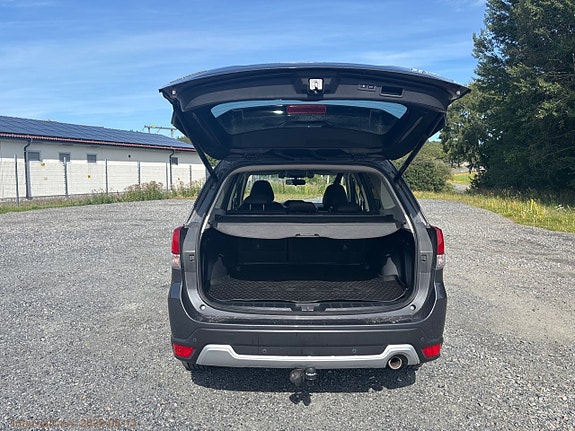 Subaru Forester 9 of 30