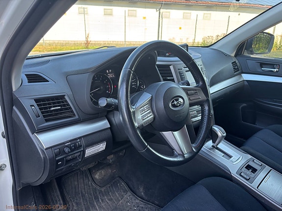 Subaru Outback 12 of 30