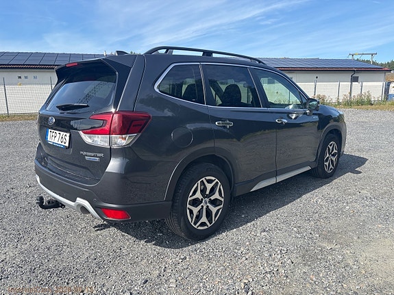 Subaru Forester 5 of 30