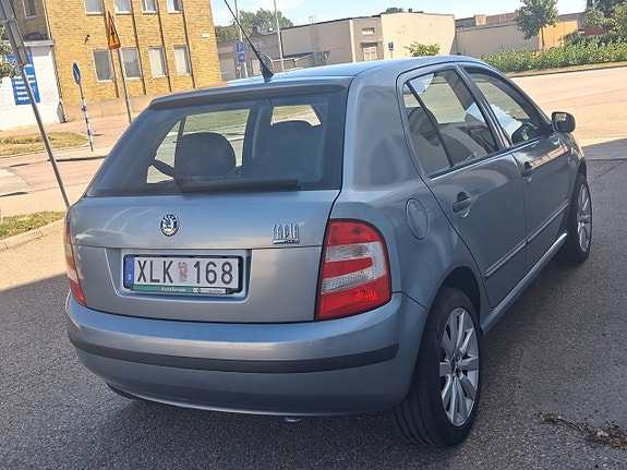 Skoda Fabia 6 of 8