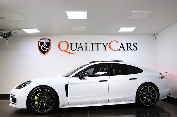 Porsche Panamera 2 of 27