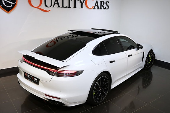 Porsche Panamera 24 of 27