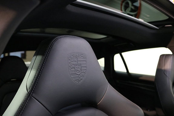 Porsche Panamera 18 of 27