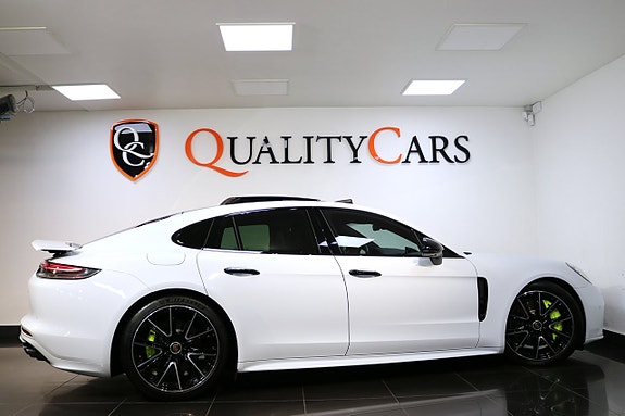 Porsche Panamera 4 of 27