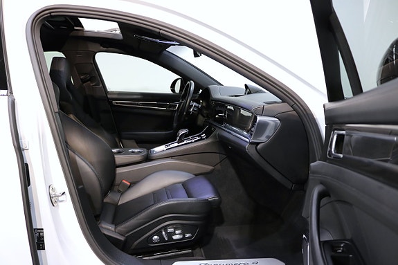 Porsche Panamera 15 of 27