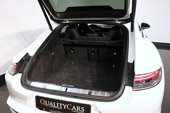 Porsche Panamera 26 of 27