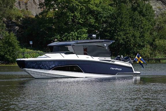 Nordkapp Coupe 905, Mercury 250 - TWIN 11 of 12