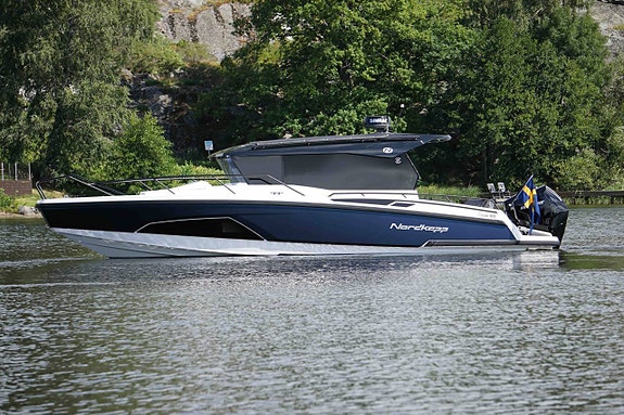 Nordkapp Coupe 905, Mercury 250 - TWIN 10 of 12