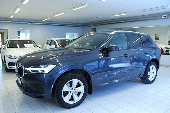 Volvo XC60 2 of 8