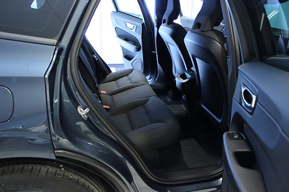 Volvo XC60 7 of 8