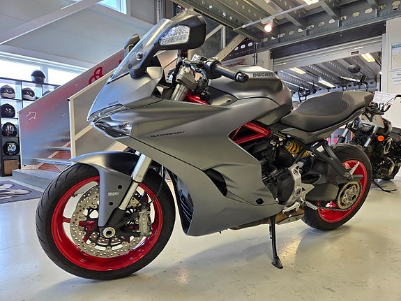 Ducati Supersport 2 of 3