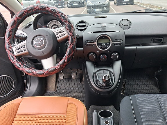 Mazda 2 11 of 11