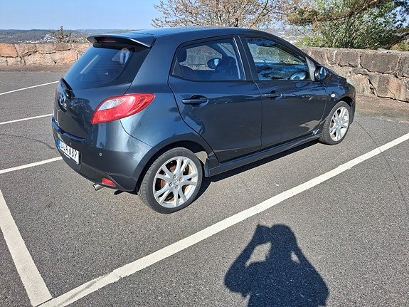 Mazda 2 2 of 11