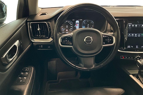 Volvo V60 14 of 30