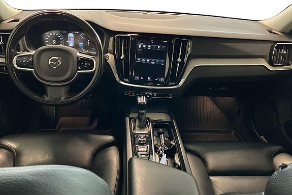 Volvo V60 13 of 30
