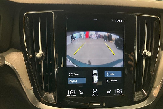 Volvo V60 20 of 30