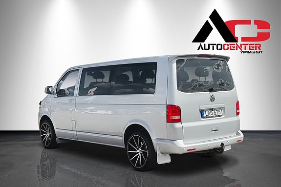 Volkswagen Caravelle 6 of 19
