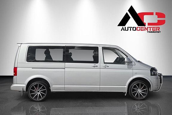 Volkswagen Caravelle 4 of 19