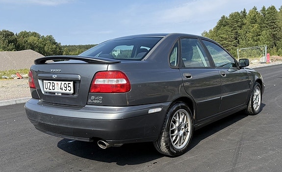 Volvo S40 6 of 27