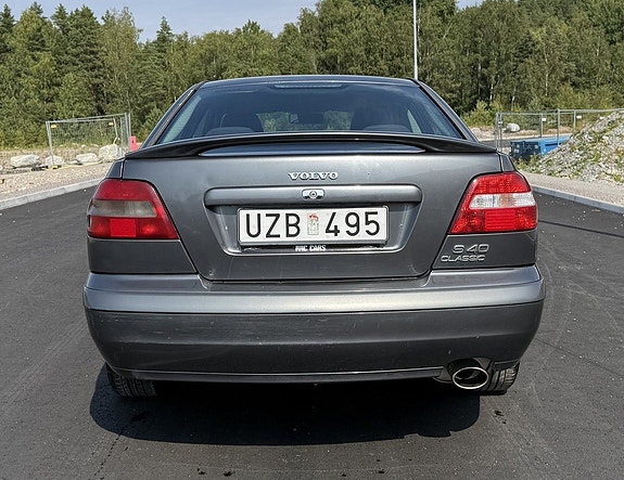 Volvo S40 5 of 27