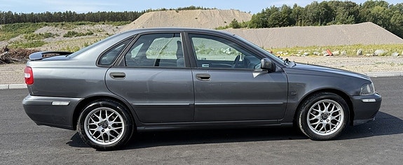 Volvo S40 7 of 27