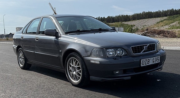 Volvo S40 8 of 27