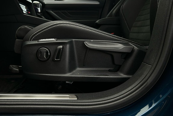 Volkswagen Passat 18 of 27