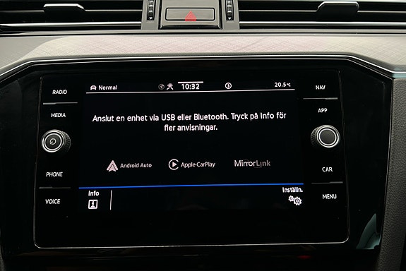 Volkswagen Passat 20 of 27