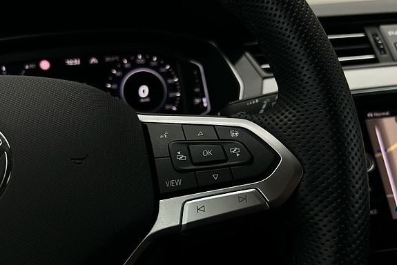 Volkswagen Passat 27 of 27