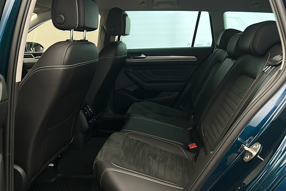 Volkswagen Passat 13 of 27