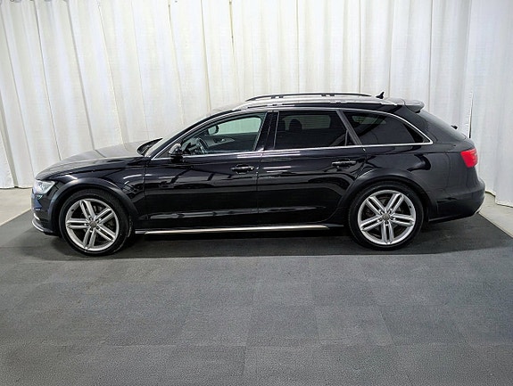 Audi A6 allroad 2 of 12
