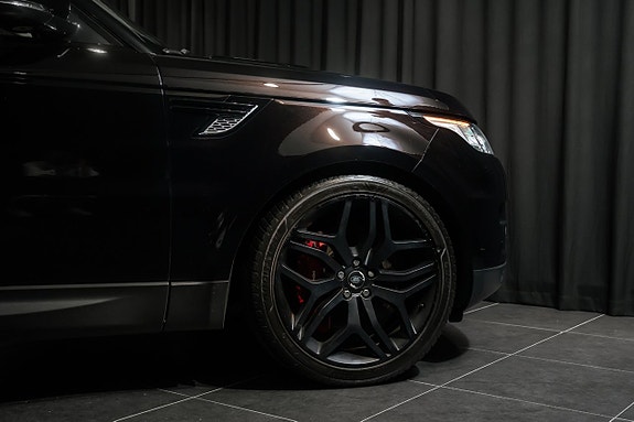Land Rover Range Rover Sport 8 of 14